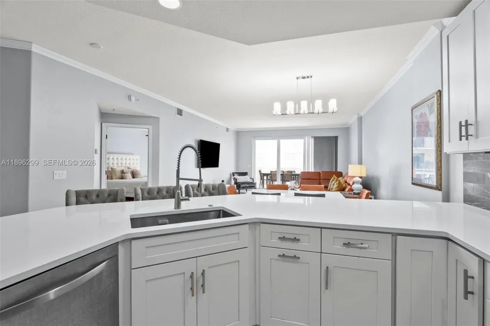 601 Miramar #107 Indialantic, FL 32903