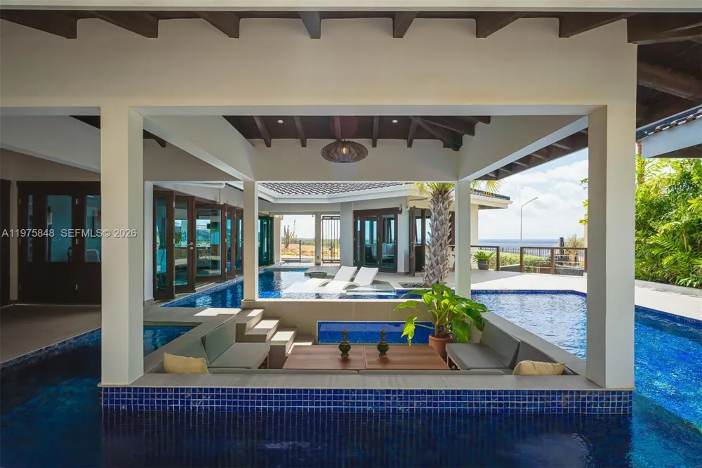 17 Vista Royal 
