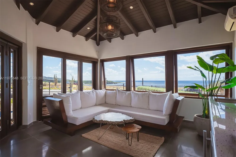 17 Vista Royal 