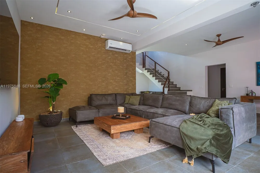 17 Vista Royal 