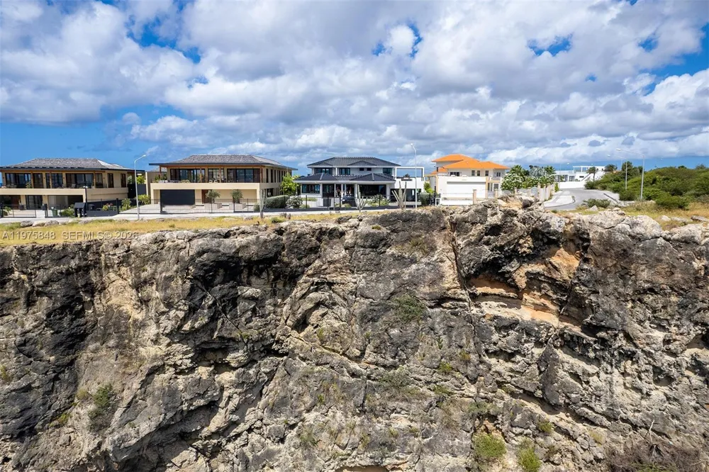 17 Vista Royal 