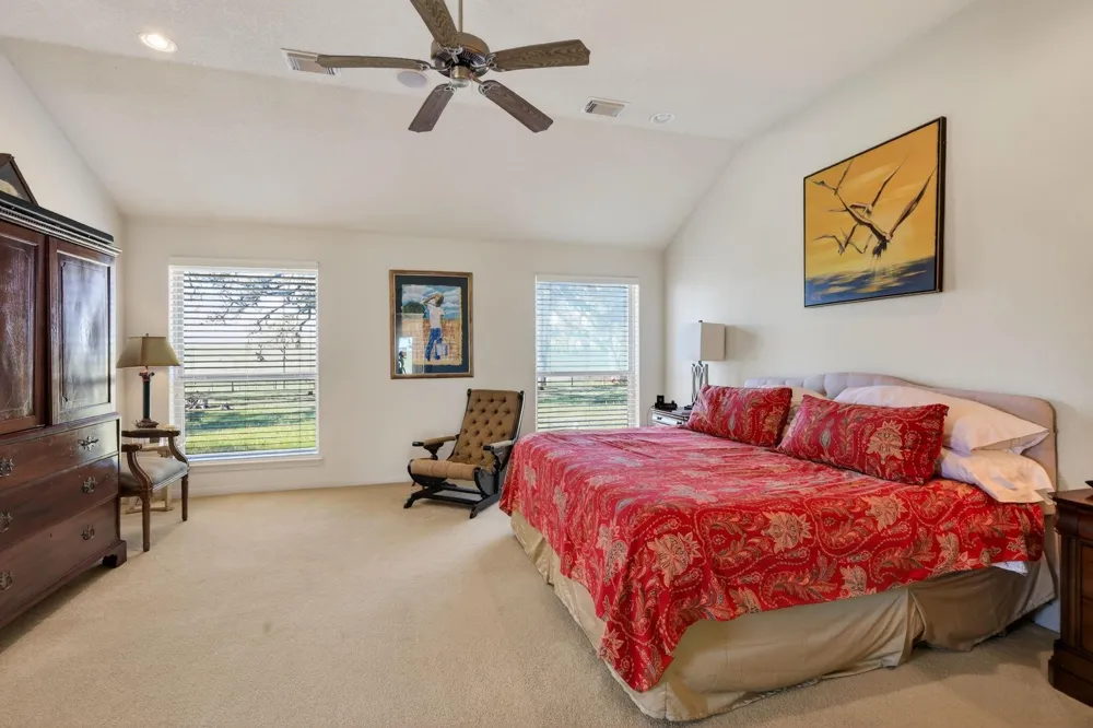 1797 County Road 261 Moulton, TX 77975