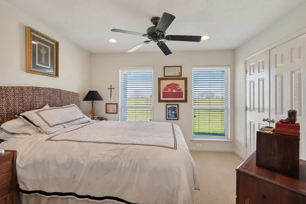 1797 County Road 261 Moulton, TX 77975