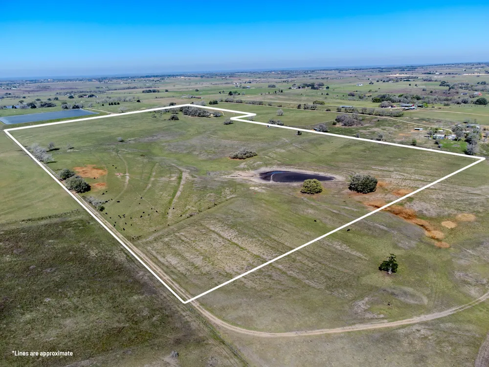 1797 County Road 261 Moulton, TX 77975