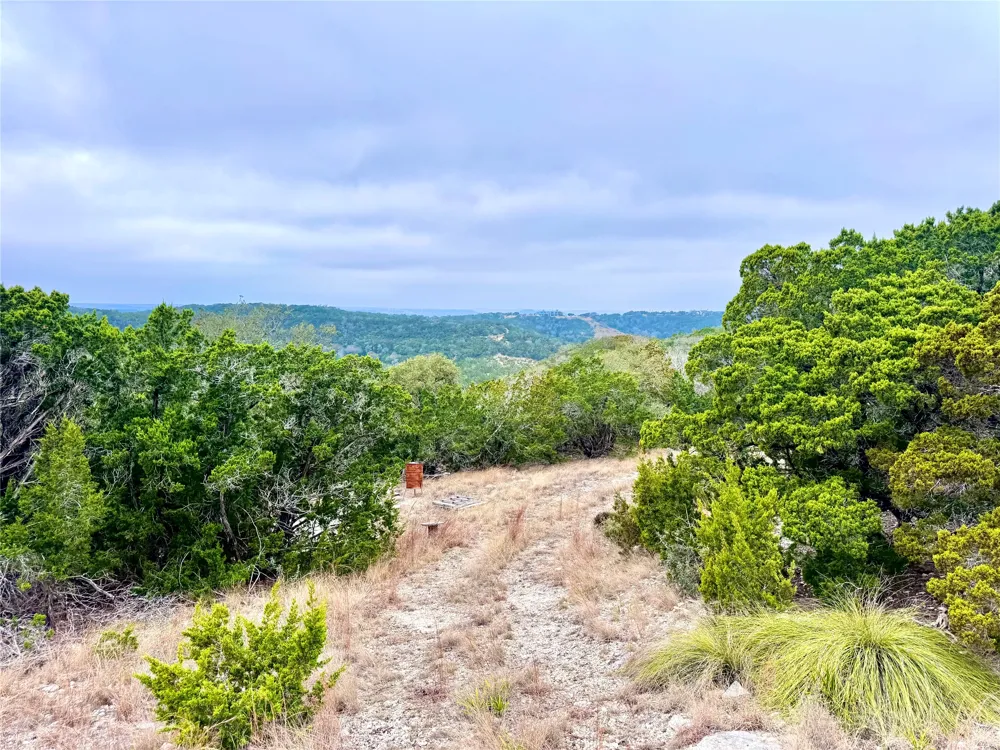 123 Fox Trail Drive Center Point, TX 78013