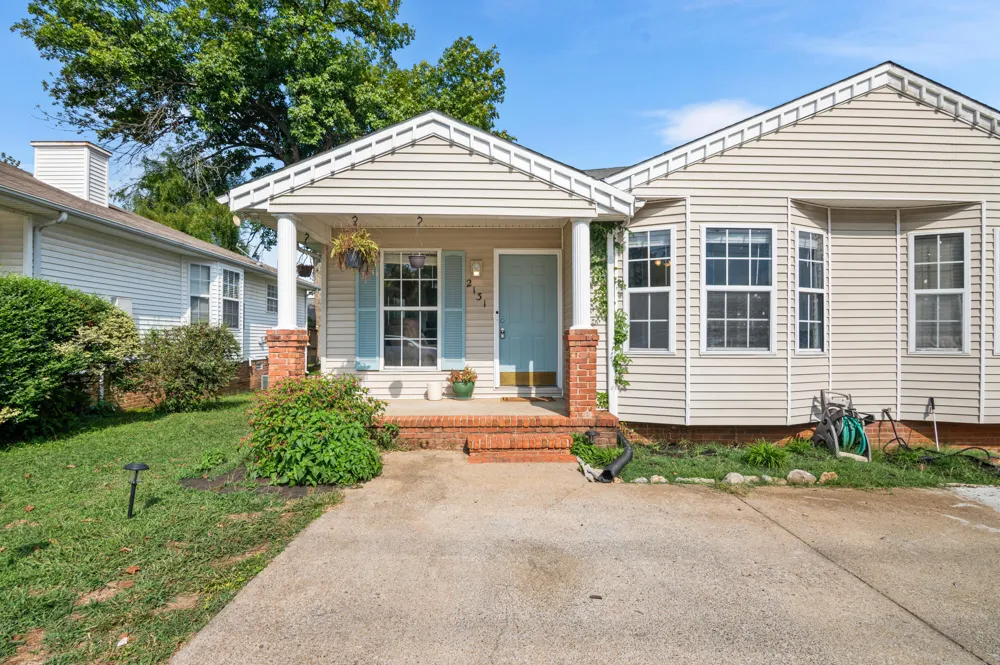 2131 S Rutherford Boulevard Murfreesboro, TN 37130