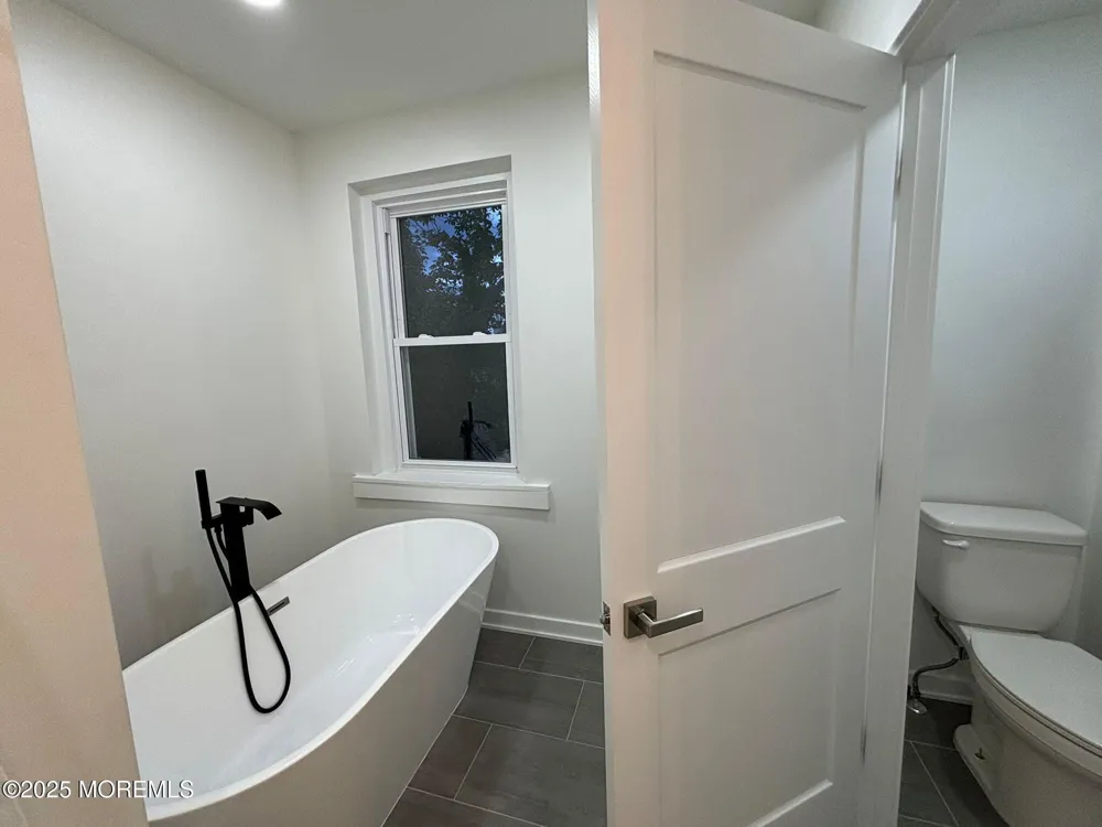 438 Lawrence Street Burlington City, NJ 08016