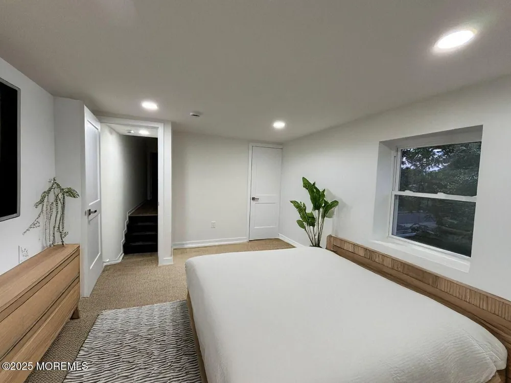 438 Lawrence Street Burlington City, NJ 08016