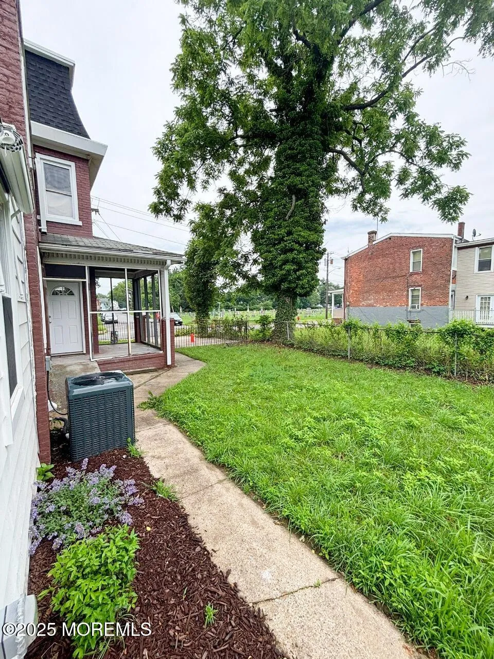 438 Lawrence Street Burlington City, NJ 08016