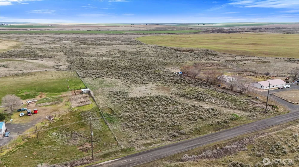 9051 SE Rd S Warden, WA 98857