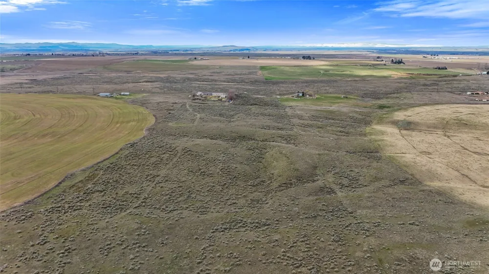 9051 SE Rd S Warden, WA 98857