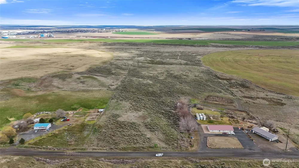 9051 SE Rd S Warden, WA 98857
