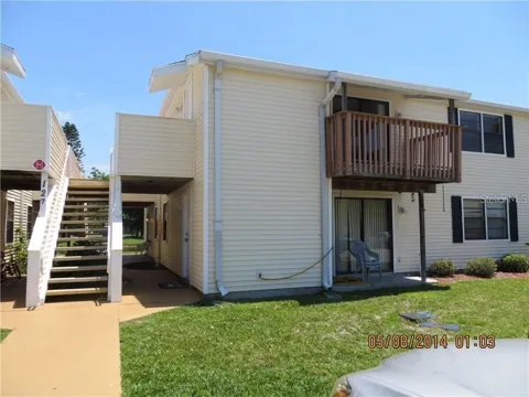124 LOBLOLLY COURT #D