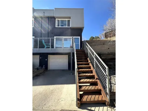 516 Superior Street