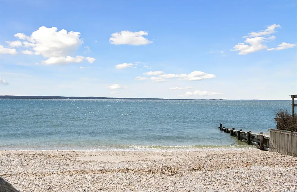 355 Midway Road Southold, NY 11971