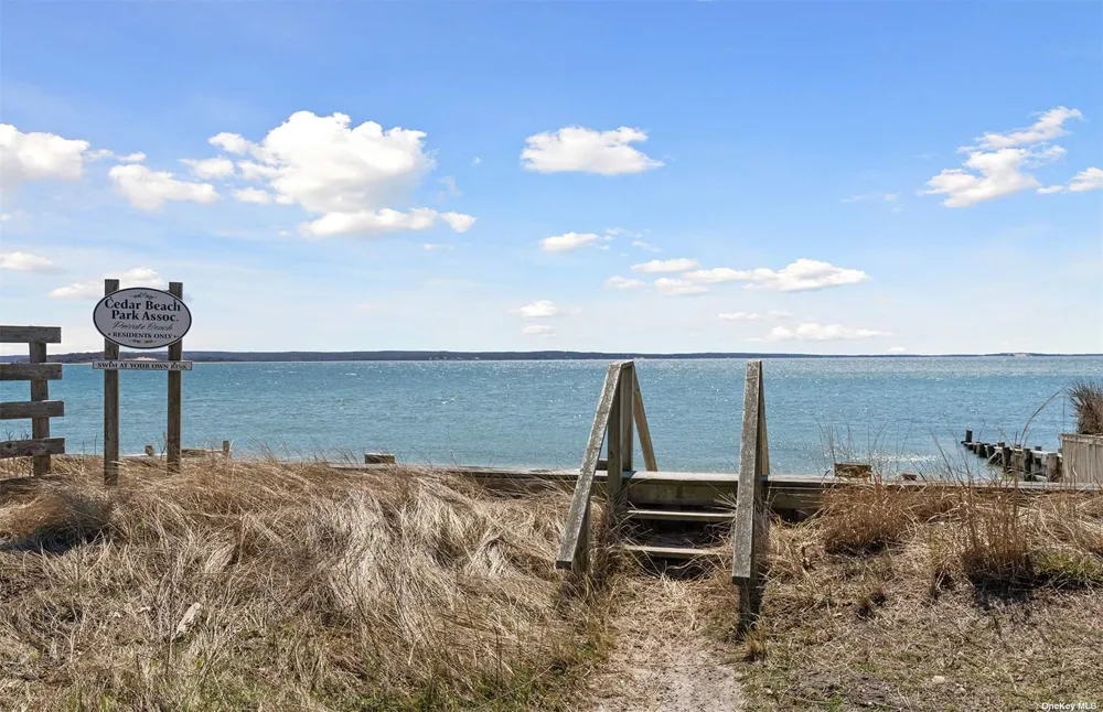 355 Midway Road Southold, NY 11971