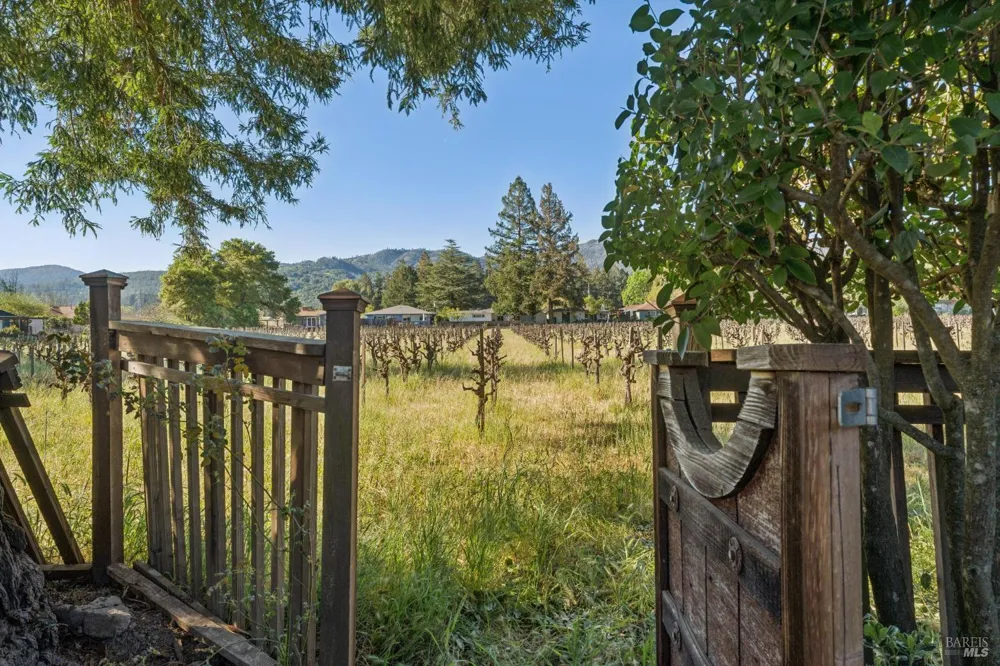 1143 Hudson Avenue St. Helena, CA 94574