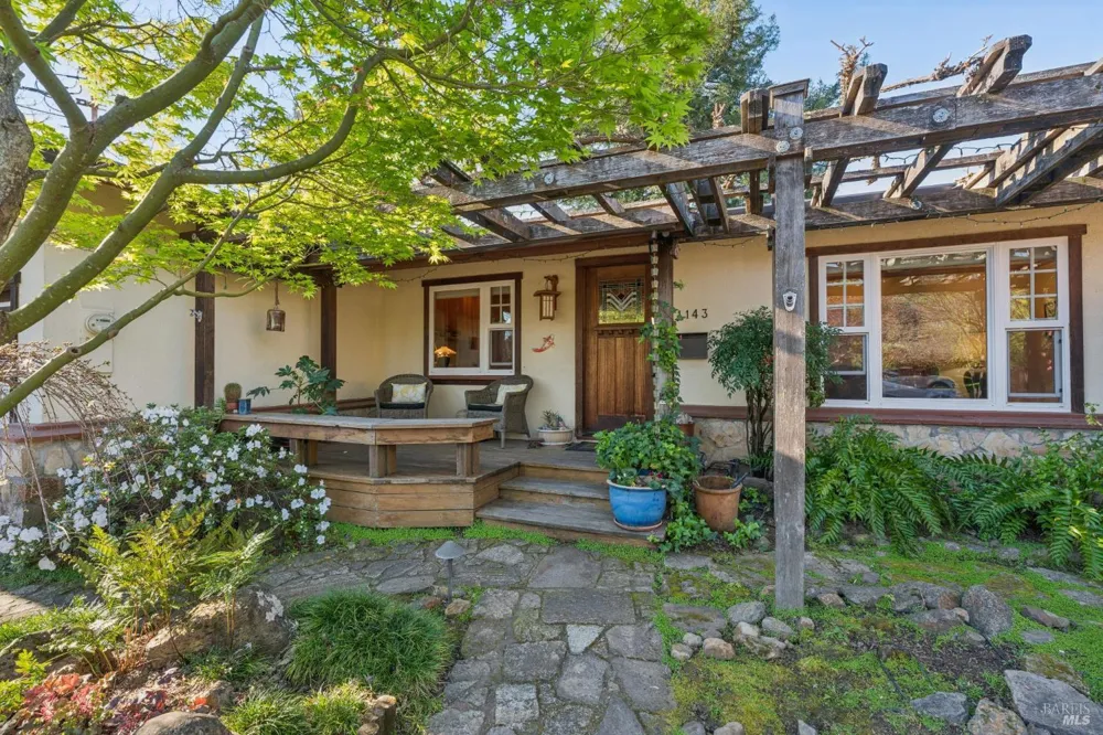 1143 Hudson Avenue St. Helena, CA 94574