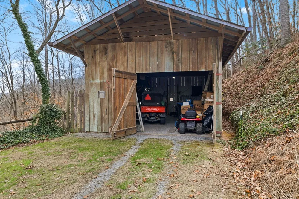 Ela Lane Bryson City, NC 28713