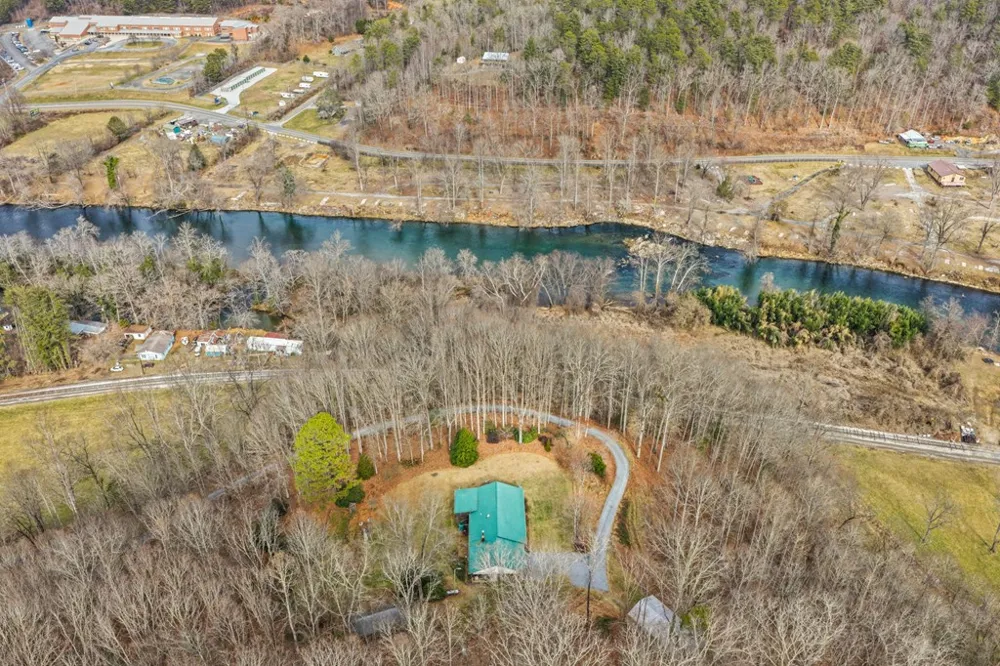 Ela Lane Bryson City, NC 28713