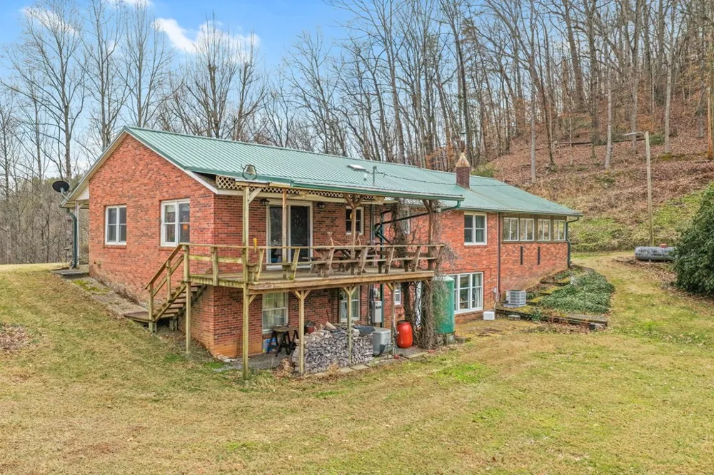 Ela Lane Bryson City, NC 28713
