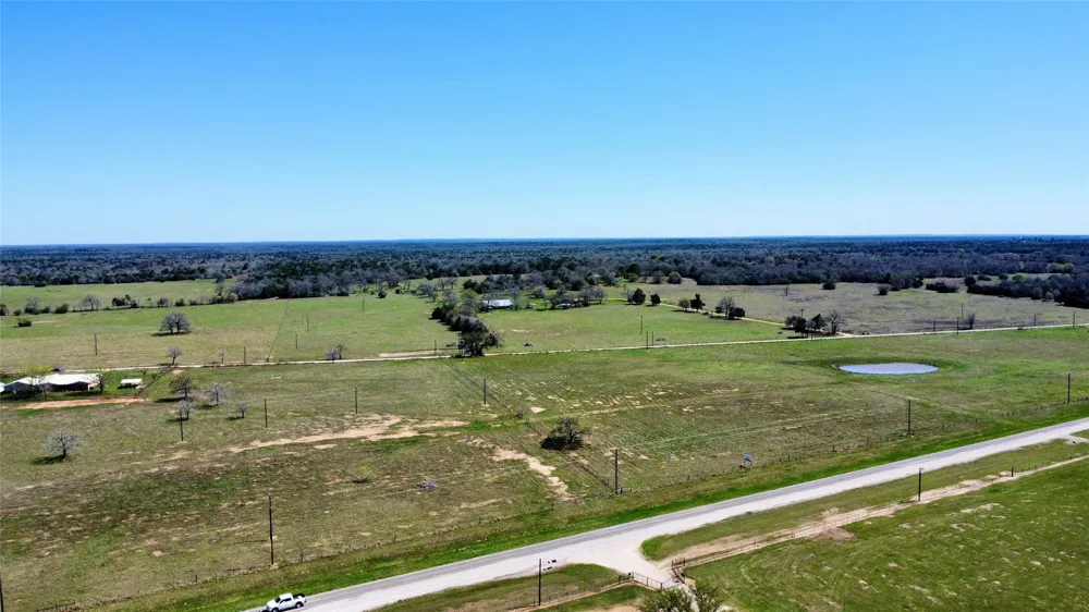1 304 Rosanky Highway Rosanky, TX 78953
