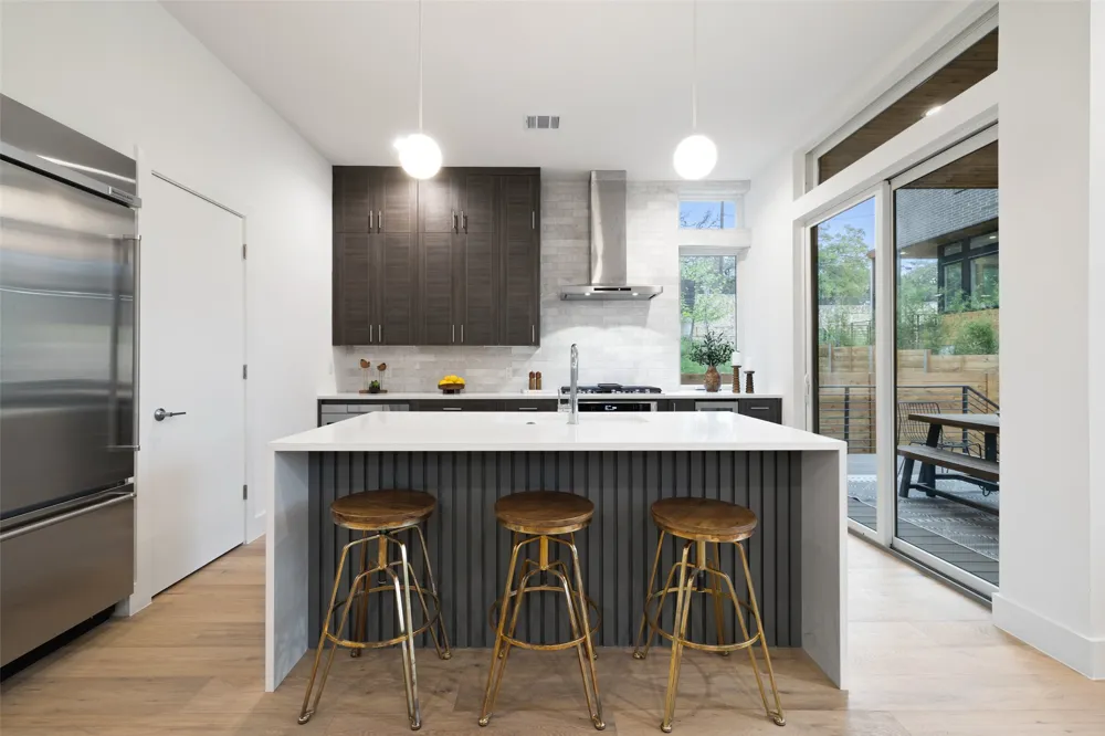 900 S 2nd Street #20 Austin, TX 78704