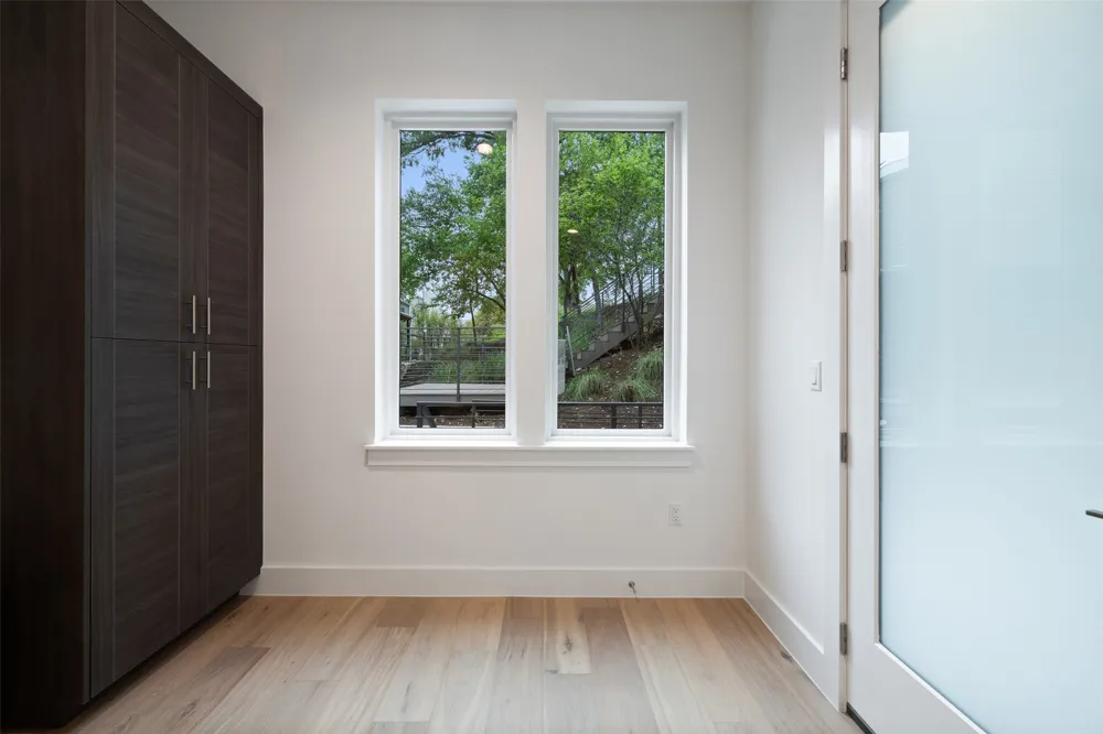 900 S 2nd Street #20 Austin, TX 78704