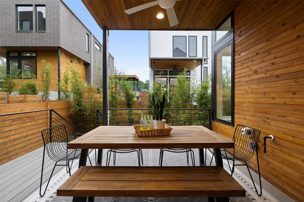 900 S 2nd Street #20 Austin, TX 78704