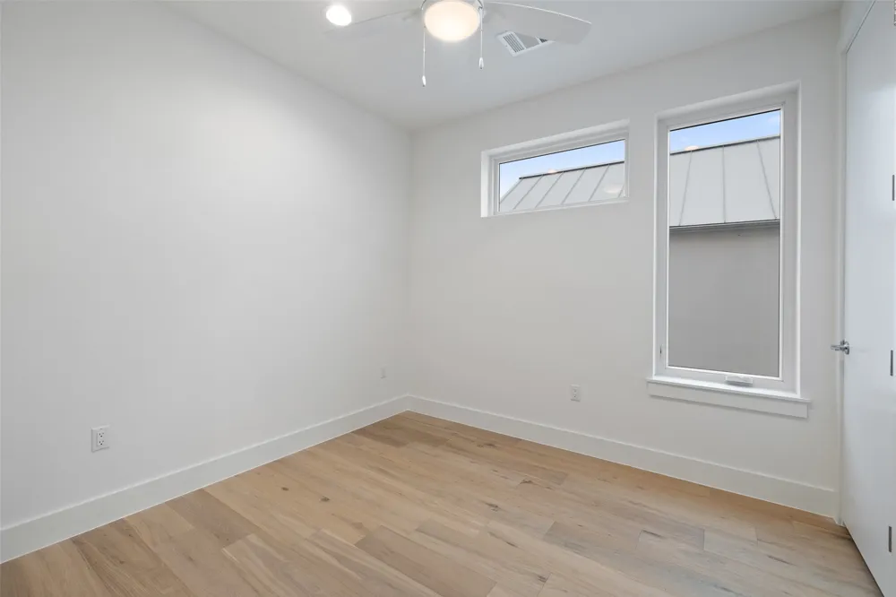 900 S 2nd Street #20 Austin, TX 78704