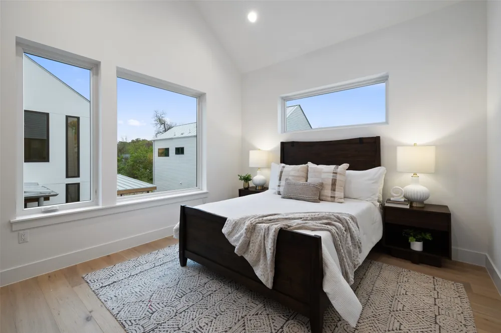 900 S 2nd Street #20 Austin, TX 78704