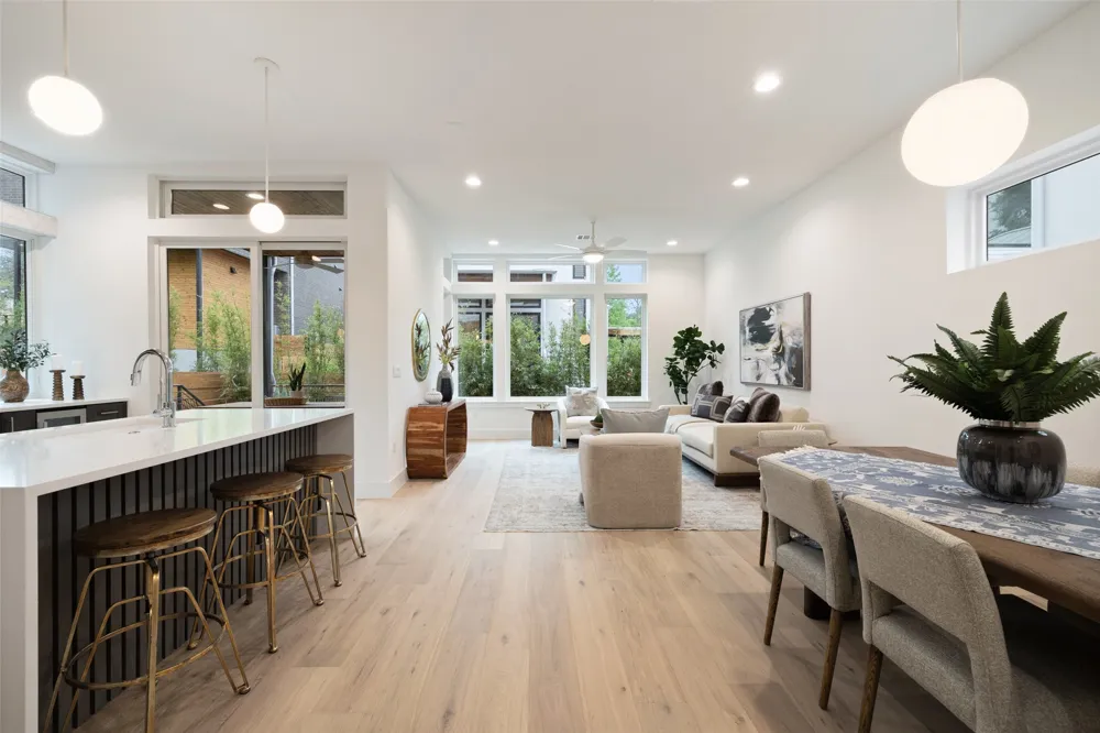 900 S 2nd Street #20 Austin, TX 78704