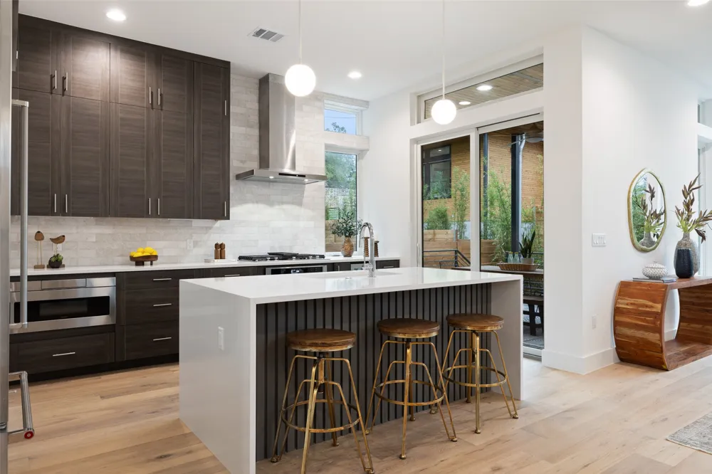 900 S 2nd Street #20 Austin, TX 78704