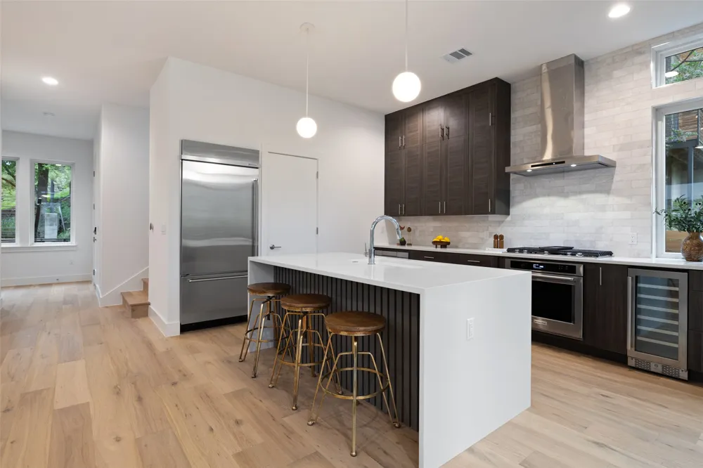 900 S 2nd Street #20 Austin, TX 78704