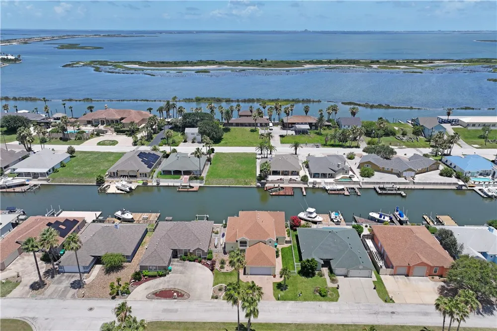 973 Pompano Drive Aransas Pass, TX 78336