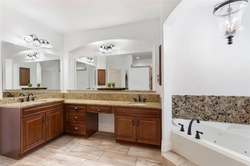 36345 Lady J Circle Simonton, TX 77476