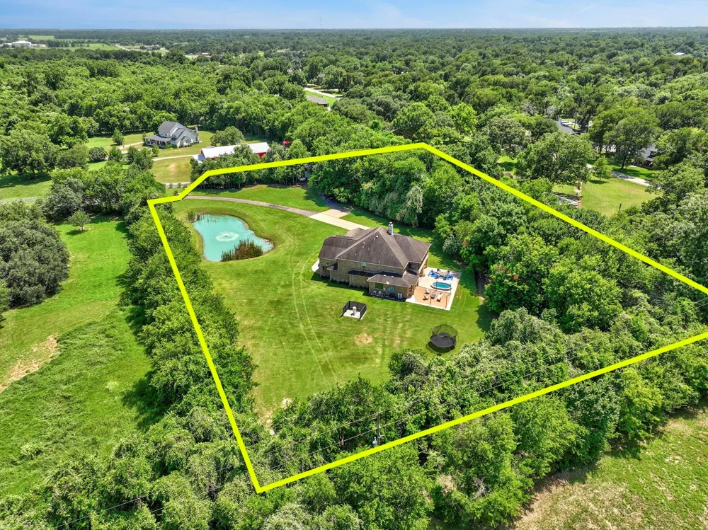36345 Lady J Circle Simonton, TX 77476