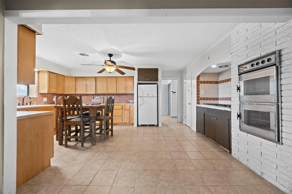 1514 Fm 359 Road Brookshire, TX 77423