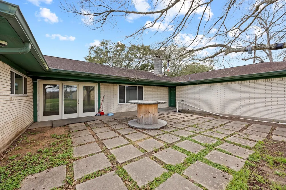 1514 Fm 359 Road Brookshire, TX 77423