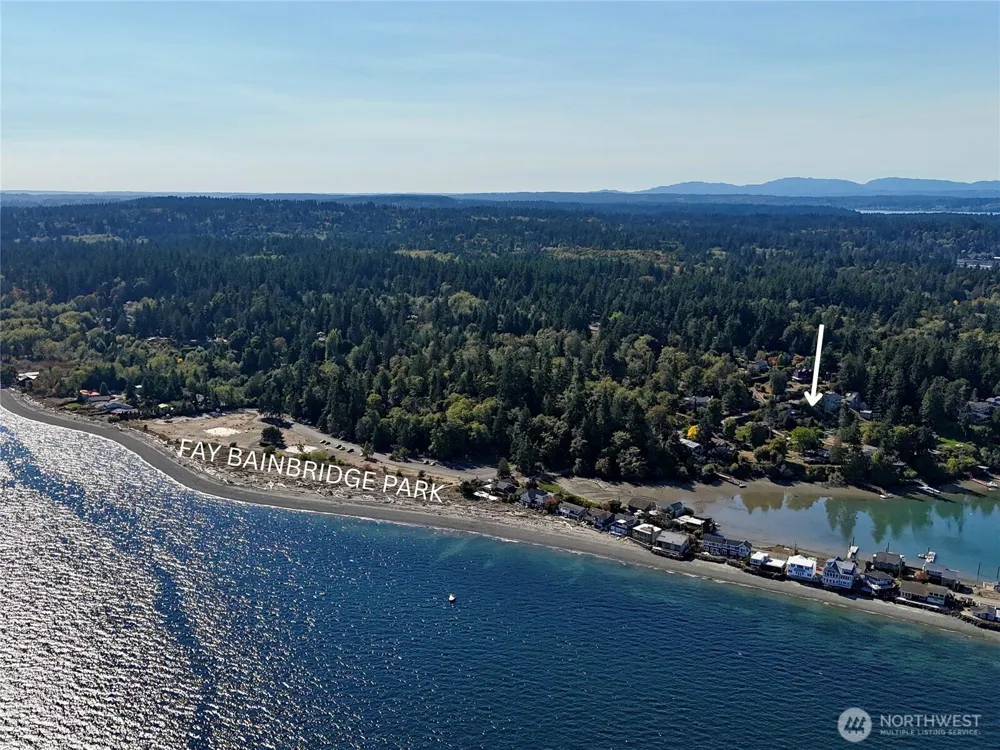 10240 NE Lafayette Avenue Bainbridge Island, WA 98110