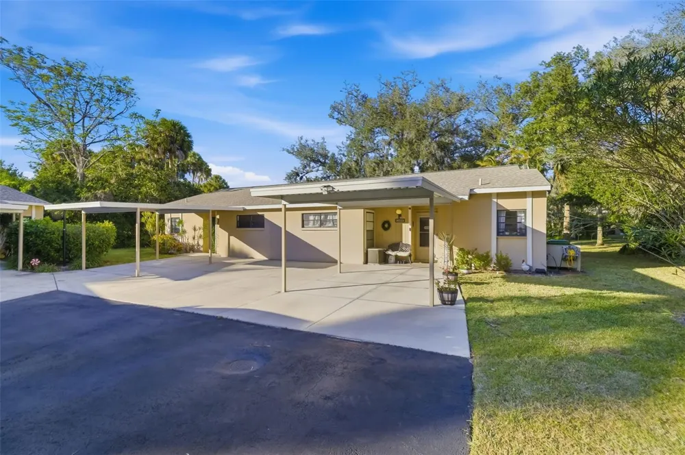 5023 VILLAGE GARDENS DRIVE #29 Sarasota, FL 34234