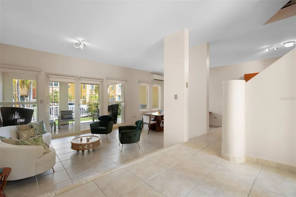 90 CANDELERO DRIVE #78 Humacao, PR 00791