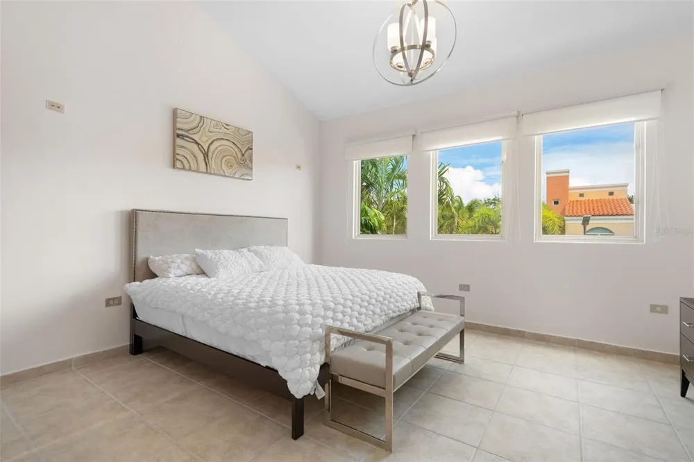 90 CANDELERO DRIVE #78 Humacao, PR 00791