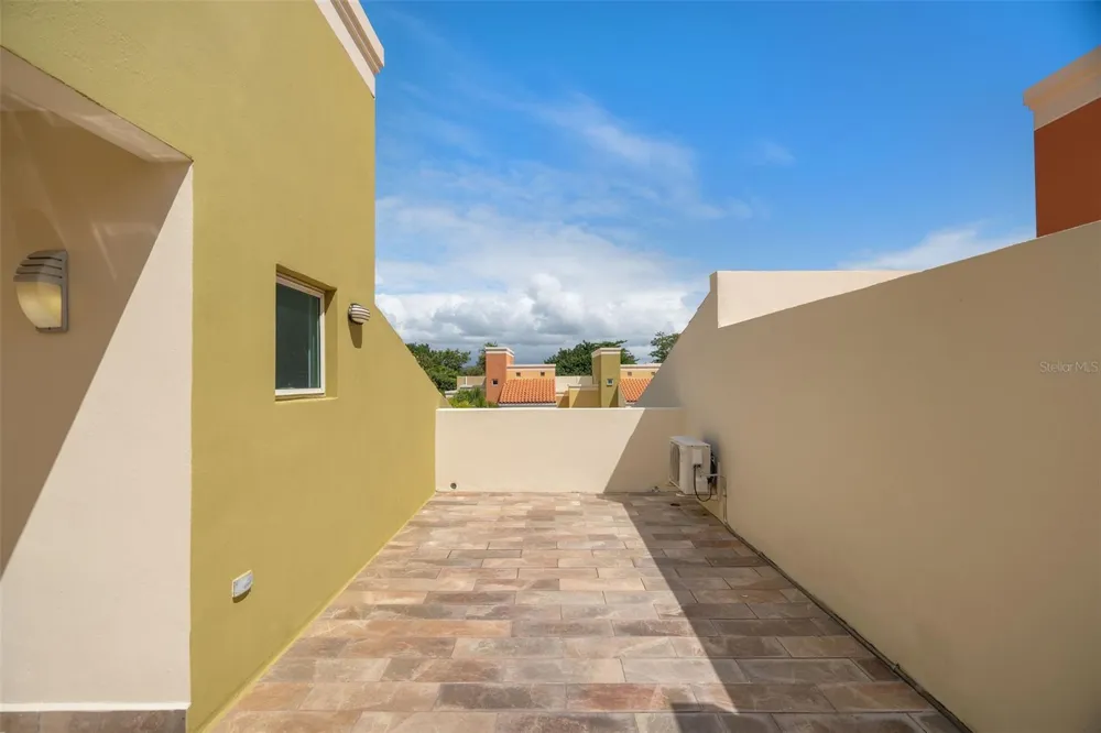 90 CANDELERO DRIVE #78 Humacao, PR 00791