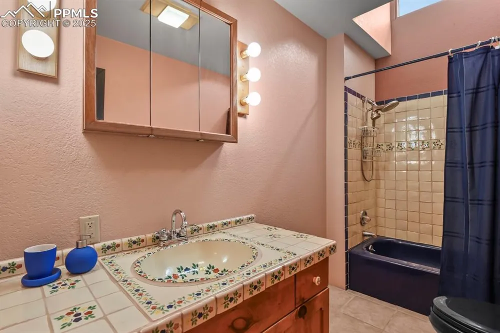 18530 Highway 115 Penrose, CO 81240