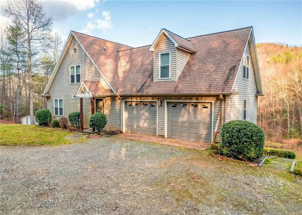 817 Hidden Hollow Lane Moravian Falls, NC 28654