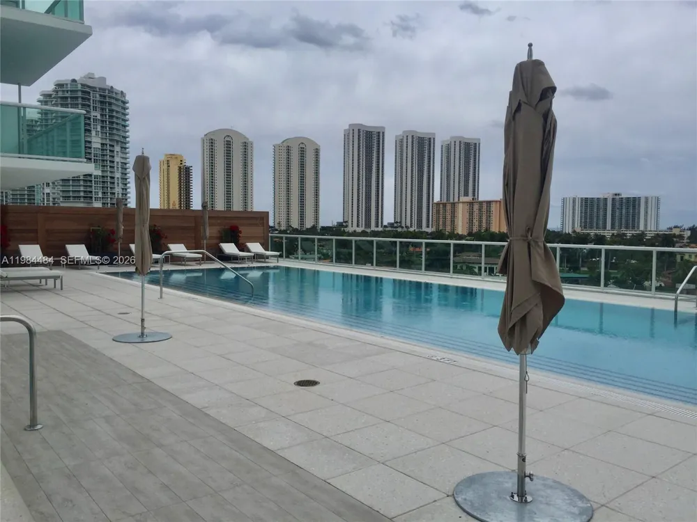 400 Sunny Isles Blvd #1105 Sunny Isles Beach, FL 33160