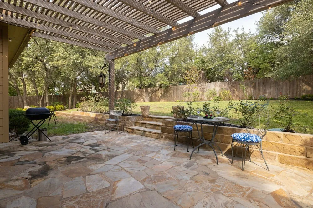 10033 Longhorn Skyway Dripping Springs, TX 78620