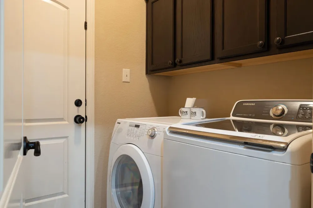 10033 Longhorn Skyway Dripping Springs, TX 78620