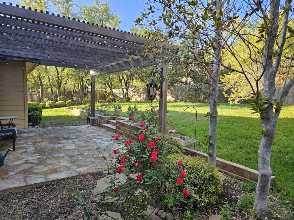 10033 Longhorn Skyway Dripping Springs, TX 78620